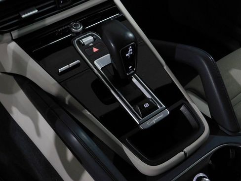 Used 2021 Porsche Cayenne GTS image 67