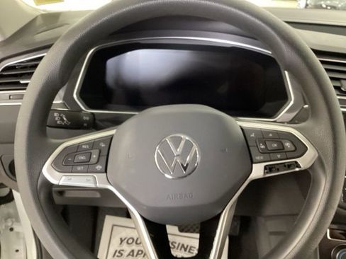 Used 2023 Volkswagen Tiguan S image 19