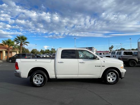 Used 2009 Dodge Ram 1500 Truck SLT image 6