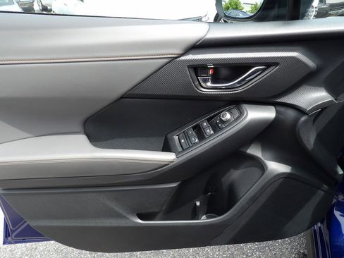 Used 2025 Subaru Crosstrek 2.5i Limited w/ Crosstrek Mirror Package AWD/4WD image 16