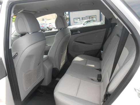 Used 2018 Hyundai Tucson SE AWD/4WD image 11