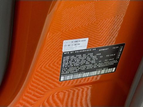 New 2025 Volkswagen ID. Buzz 1st Edition image 32