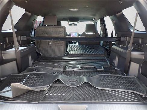 Used 2025 Toyota 4Runner SR5 AWD/4WD image 8