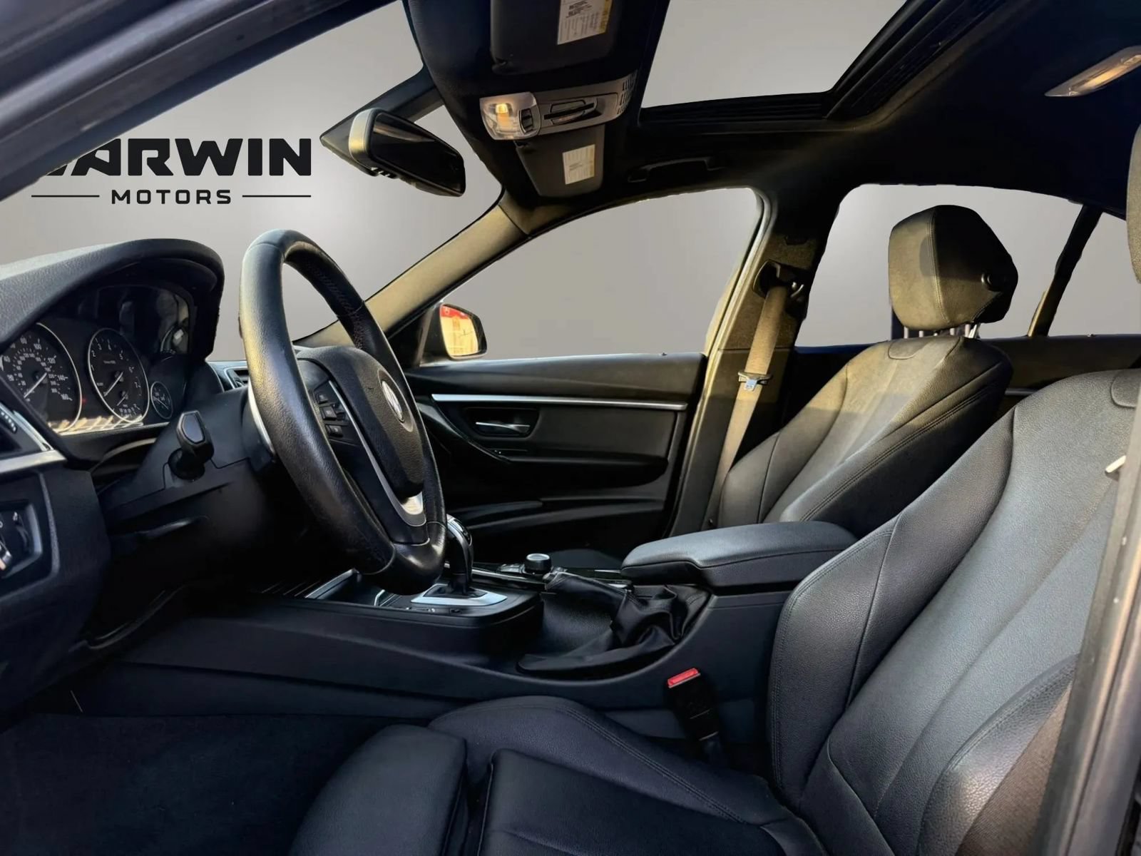 Used 2017 BMW 330i Sedan RWD image 14