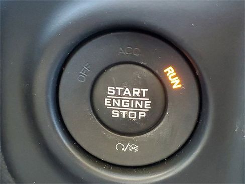 Used 2022 Jeep Wrangler Unlimited Sahara w/ Cold Weather Group image 14