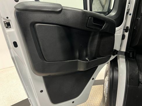 Used 2023 RAM ProMaster 2500 FWD image 14