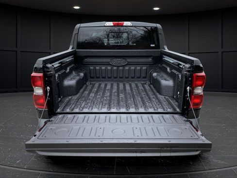 New 2026 Ford Maverick Lariat w/ Black Appearance Package AWD/4WD image 16