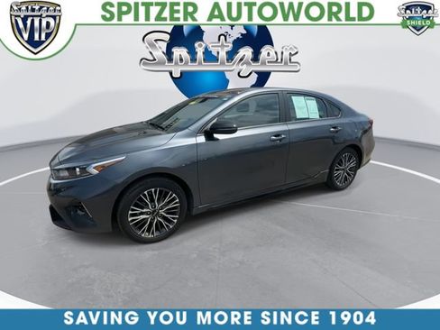 Certified 2024 Kia Forte GT-Line FWD image 4