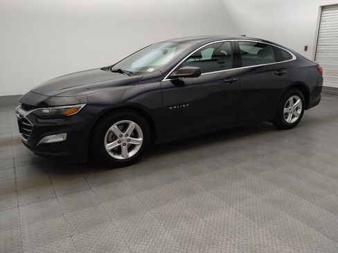 Used 2023 Chevrolet Malibu LS FWD image 2