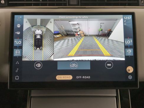 Used 2025 Land Rover Range Rover Evoque S image 24