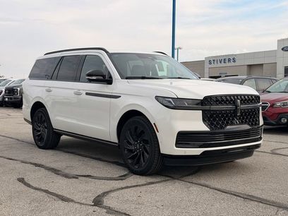 New 2025 Lincoln Navigator Reserve w/ Jet Appearance Package