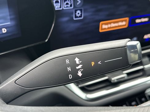 New 2026 Chevrolet Equinox EV LT image 31