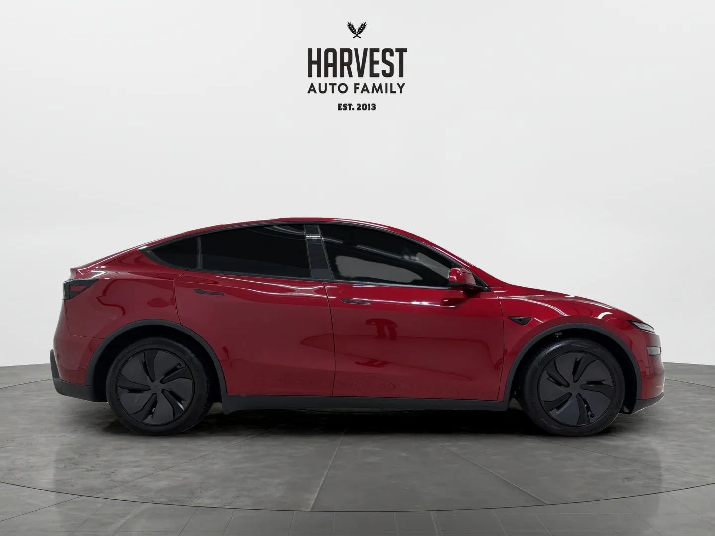 Used 2026 Tesla Model Y AWD image 8