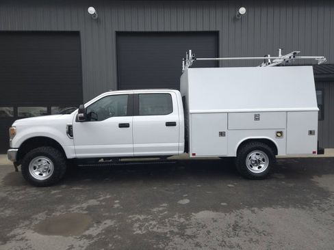 Used 2021 Ford F350 XL w/ Power Equipment Group AWD/4WD image 1
