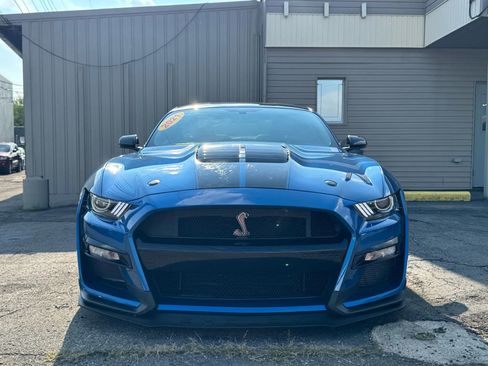 Used 2021 Ford Mustang Shelby GT500 w/ Technology Package image 2