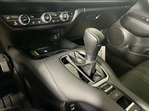 Used 2025 Honda HR-V EX-L image 22