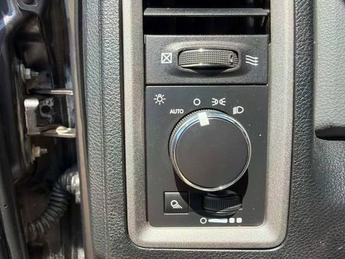 Used 2015 RAM 2500 Tradesman w/ Chrome Appearance Group AWD/4WD image 27