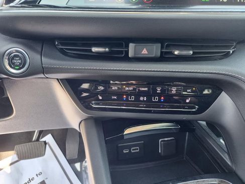 Used 2023 Buick Envision Preferred image 20