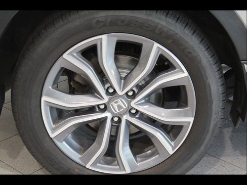 Used 2020 Honda CR-V Touring image 11