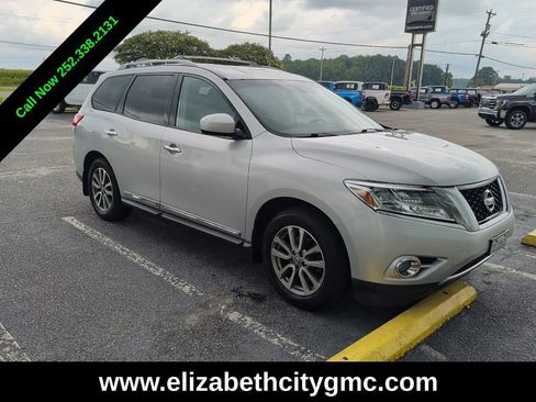 Used 2016 Nissan Pathfinder SL FWD image 3