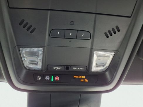 Used 2024 Cadillac XT4 Premium Luxury FWD image 27
