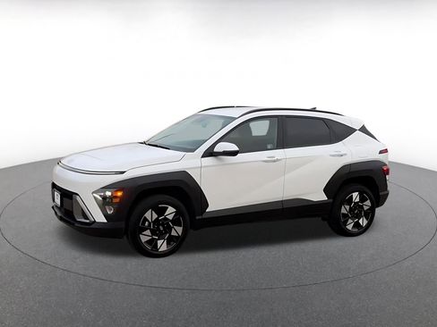 Used 2025 Hyundai Kona SEL image 8
