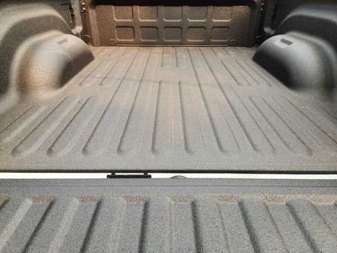 New 2026 RAM 2500 Laramie w/ Sport Appearance Package AWD/4WD image 26