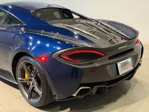 Used 2016 McLaren 570S Coupe RWD image 5
