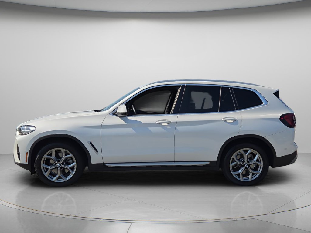 Used 2024 BMW X3 xDrive30i w/ Premium Package AWD/4WD image 3