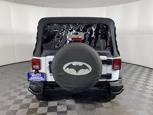 Used 2013 Jeep Wrangler Moab image 26