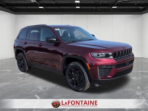 New 2026 Jeep Grand Cherokee Laredo image 7