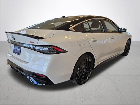 New 2026 Nissan Sentra SR w/ Floor Mat Package image 7