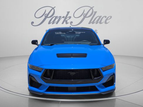 Used 2025 Ford Mustang GT Premium w/ GT Performance Package RWD image 9