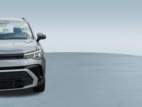 Used 2025 Volkswagen Taos S AWD/4WD image 41