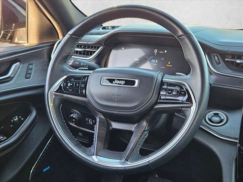 Used 2022 Jeep Grand Cherokee L Overland image 10