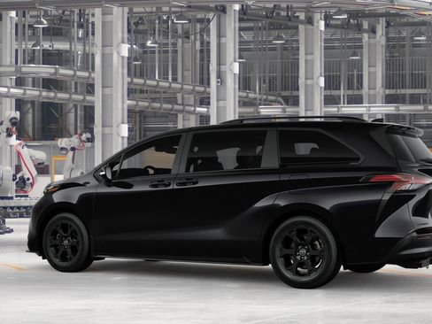 New 2026 Toyota Sienna XLE Woodland Edition image 5