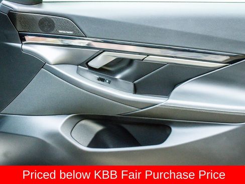 Used 2024 BMW 540i xDrive AWD/4WD image 23
