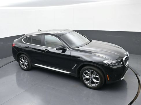 Used 2025 BMW X4 xDrive30i AWD/4WD image 29
