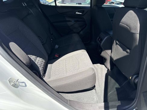 Used 2024 Chevrolet Equinox LT AWD/4WD image 21