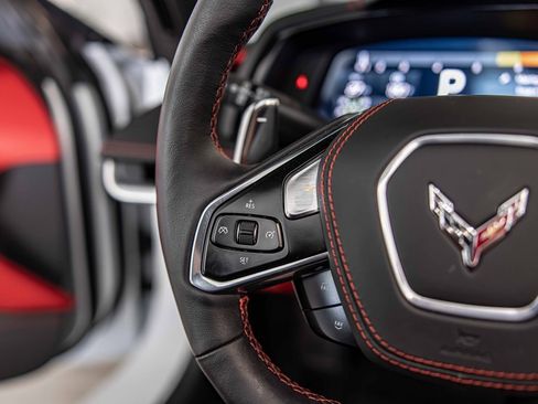 Used 2023 Chevrolet Corvette Stingray w/ Z51 Performance Package image 23