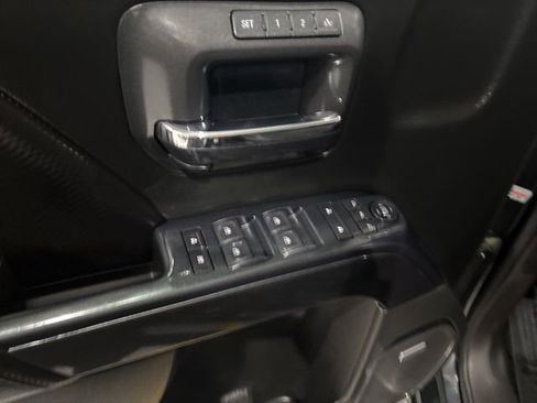 Used 2017 GMC Sierra 1500 SLT image 15