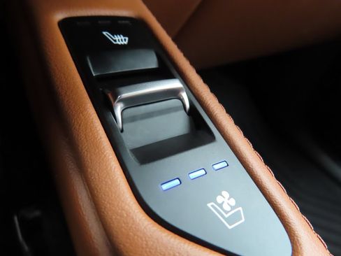 Certified 2025 Kia Telluride EX X-Line AWD/4WD image 9