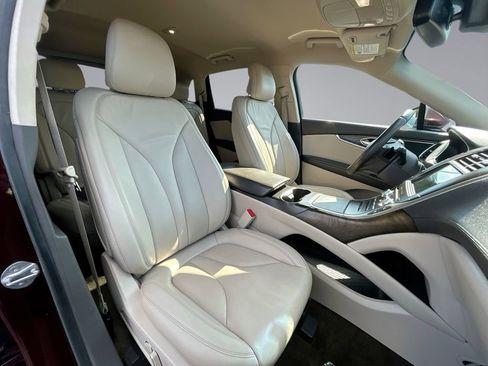 Used 2018 Lincoln MKX Select w/ Select Plus Package FWD image 16