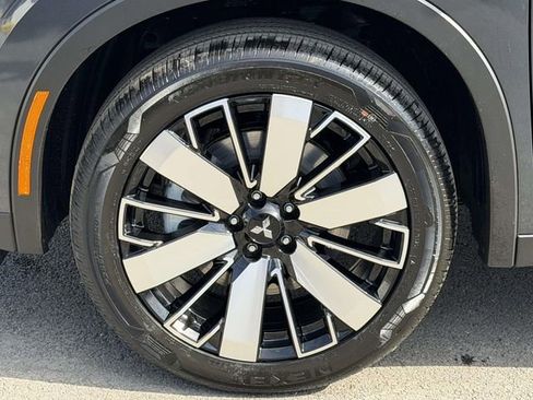 New 2026 Mitsubishi Outlander SE image 7