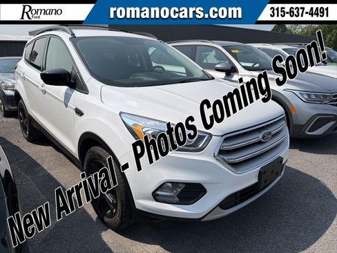 Used 2018 Ford Escape SEL AWD/4WD image 1
