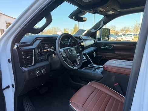 New 2026 GMC Sierra 2500 Denali Ultimate AWD/4WD image 4