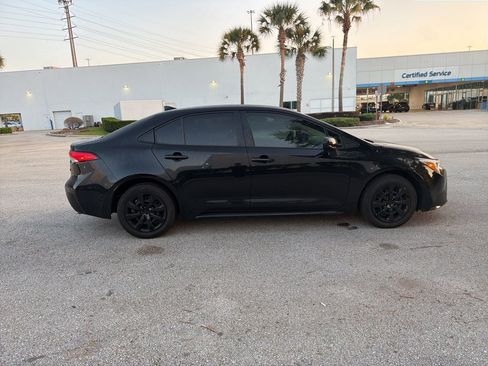 Used 2024 Toyota Corolla LE FWD image 6