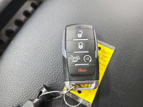 Used 2025 RAM 1500 Big Horn AWD/4WD image 31