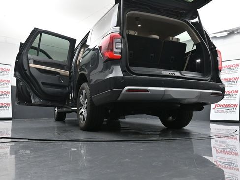 Used 2023 Ford Expedition Limited image 52