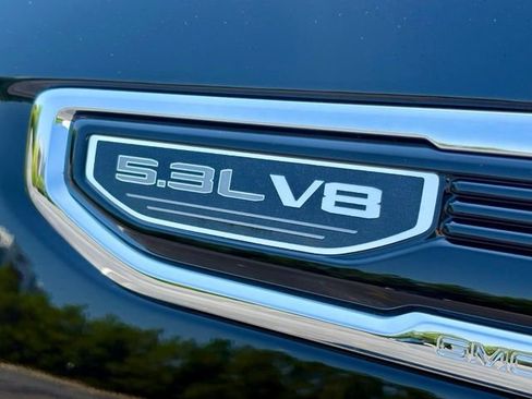 Used 2021 GMC Sierra 1500 SLT w/ SLT Premium Plus Package AWD/4WD image 15
